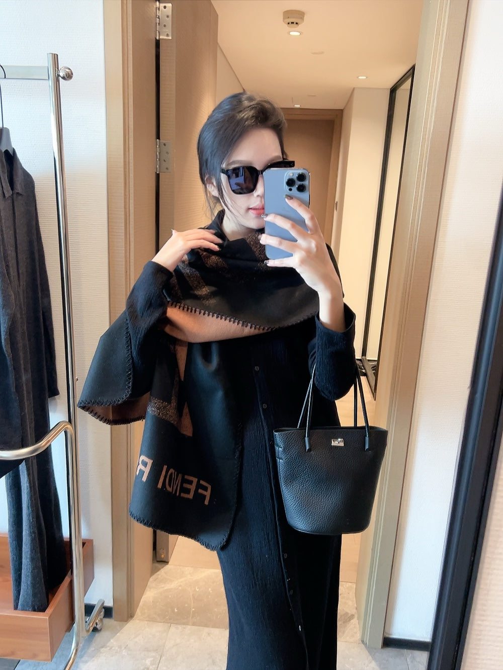 Fashion FF letter scarf