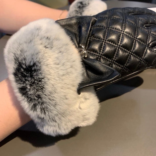 Fashion CC letter gloves