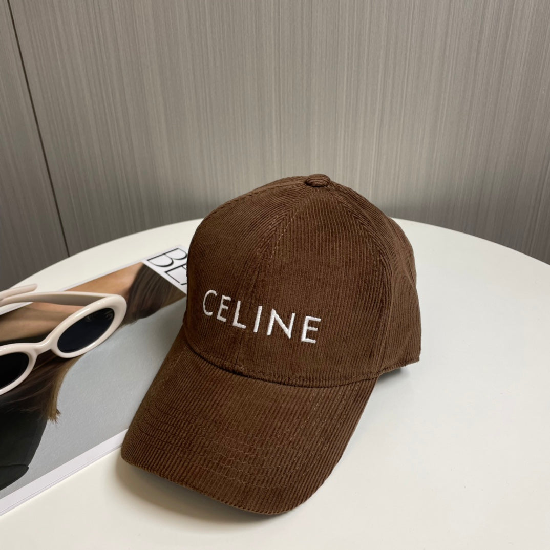 Fashionable CE letter baseball cap