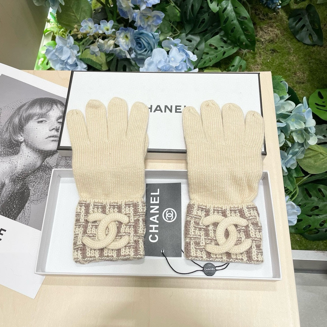 Fashion CC letter gloves