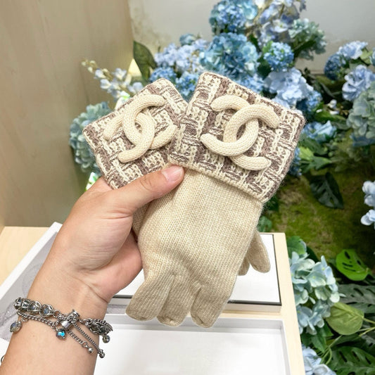 Fashion CC letter gloves