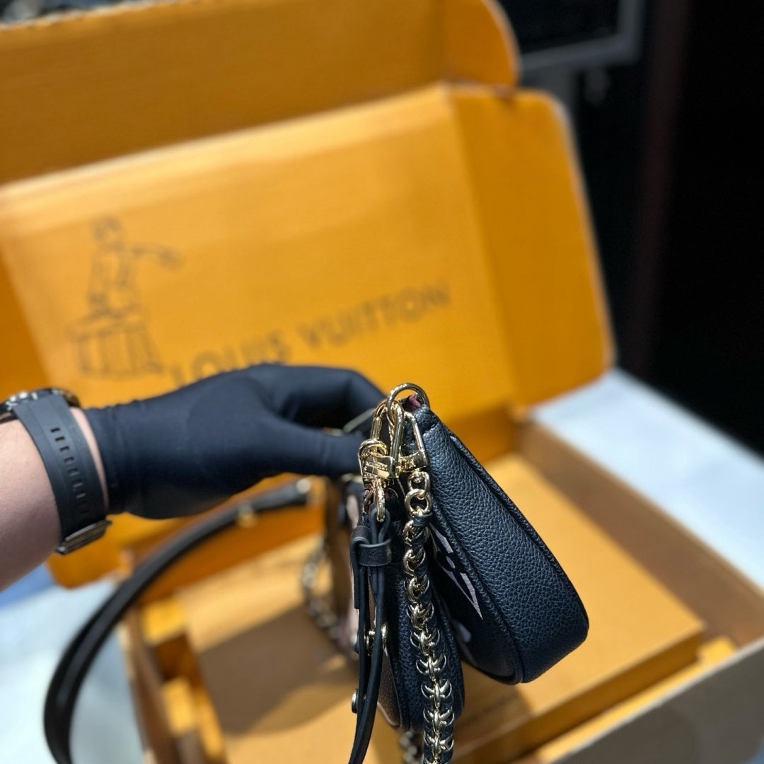 Fashion Clover Crossbody Bag