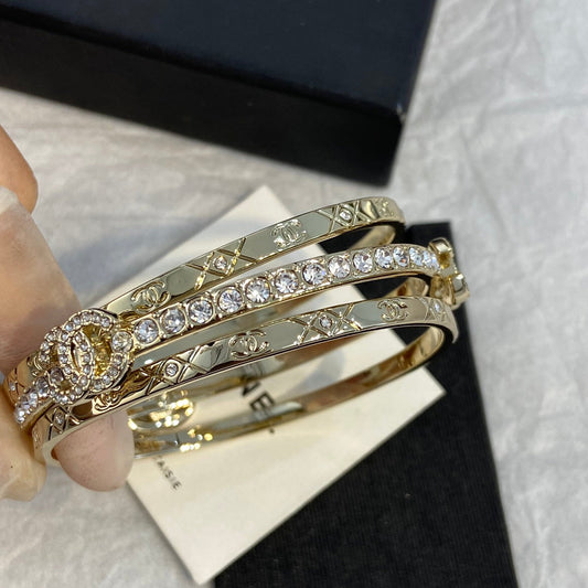 Fashion CC rhinestone bracelet