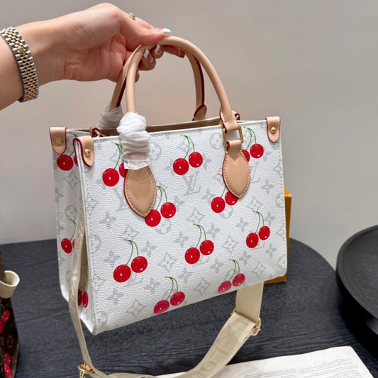 Fashionable Four-Leaf Clover Handbag