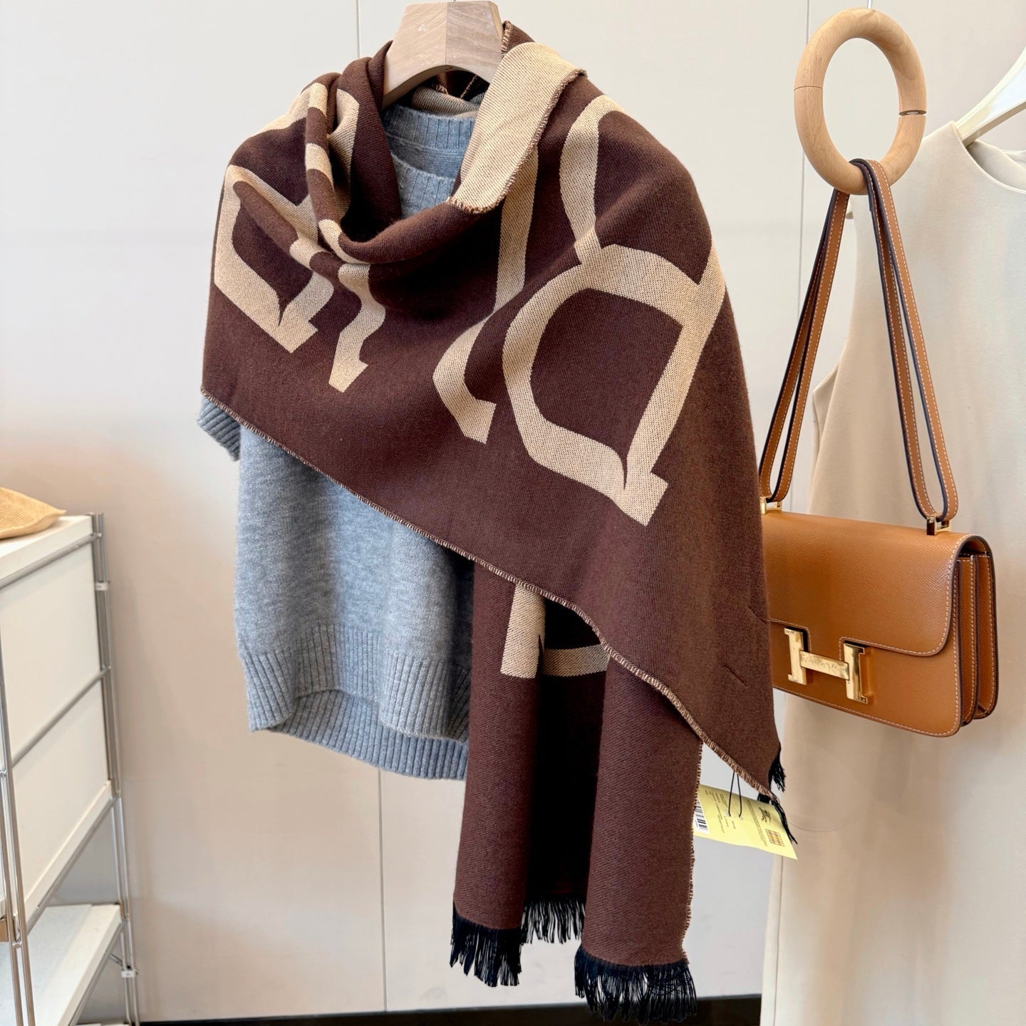 Fashionable BUR Letter Scarf