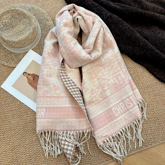 Fashionable CD Letter Scarf