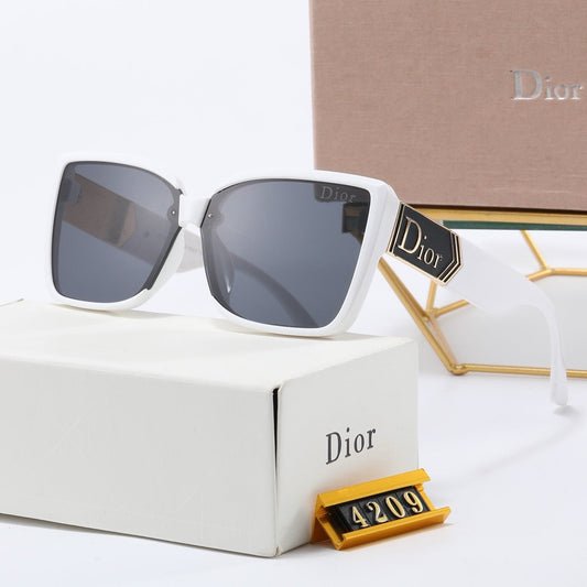 5-color fashion CD letter sunglasses