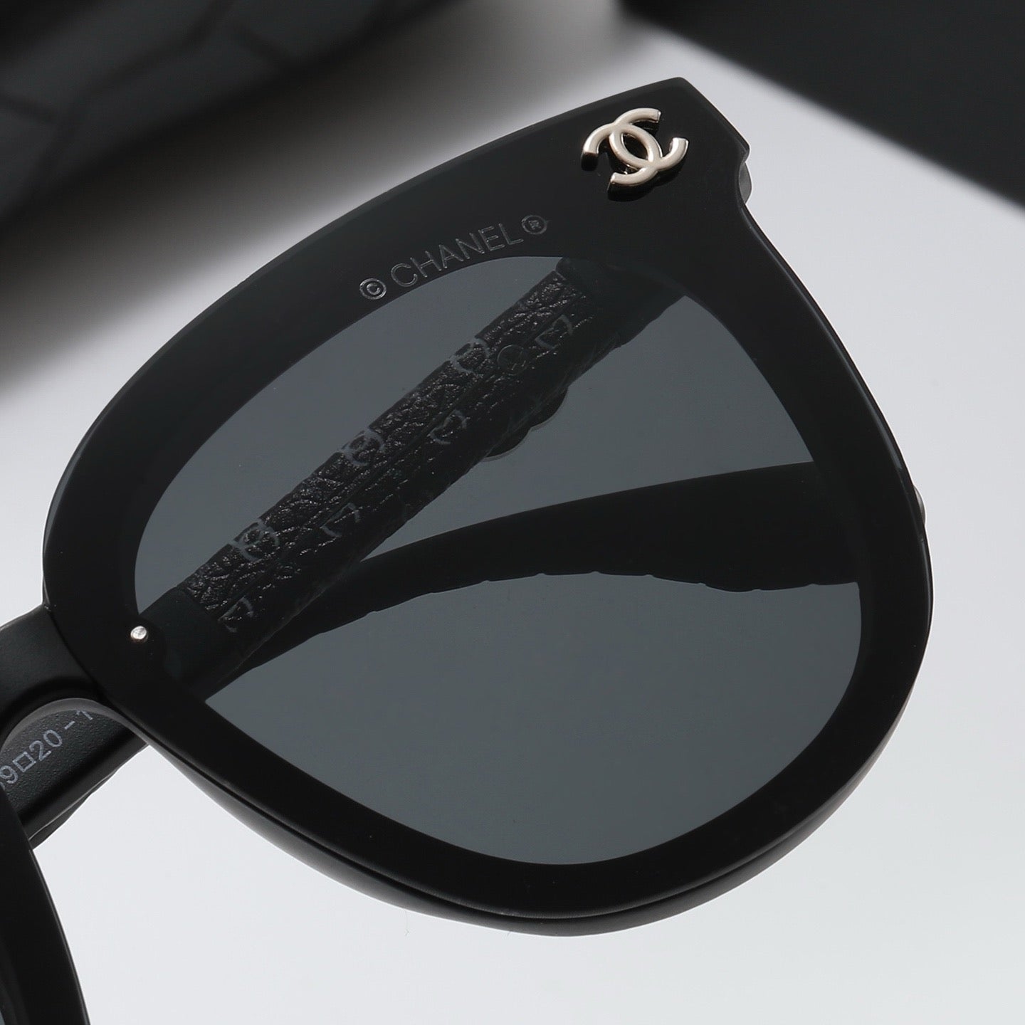 5-color fashion CC letter sunglasses