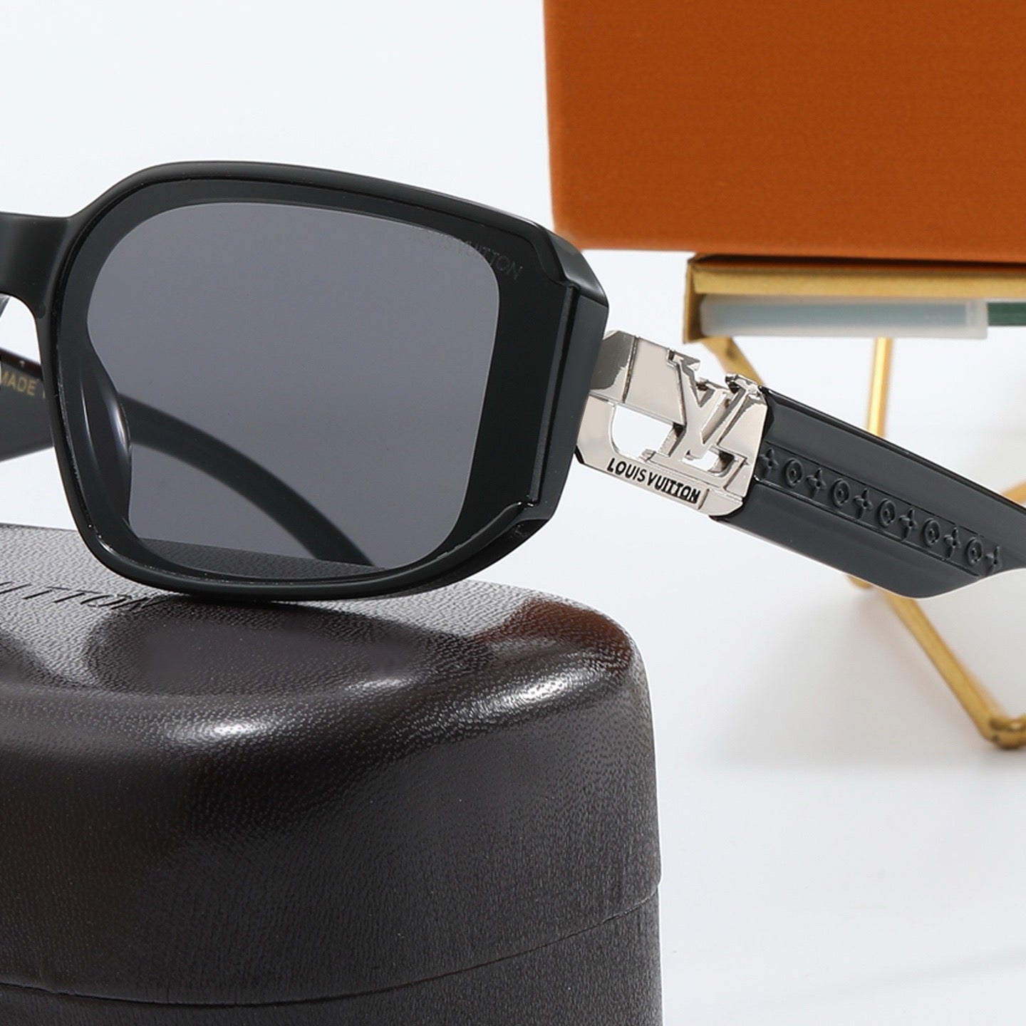 4-color fashionable four-leaf clover sunglasses