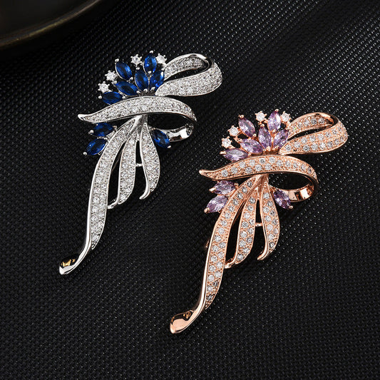 Luxurious zircon Brooch
