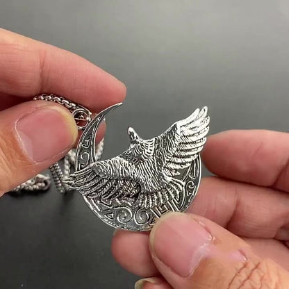 Vintage titanium steel eagle pendant necklace