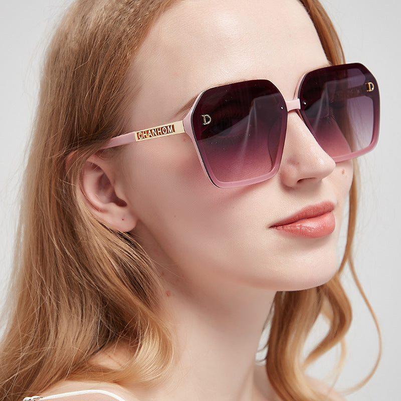 7 Color Trendy Oversized Square Letter Temple Polarized Sunglasses