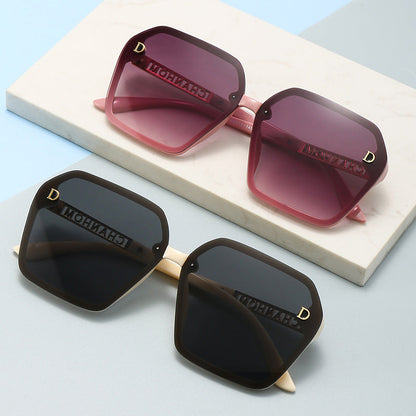 7 Color Trendy Oversized Square Letter Temple Polarized Sunglasses