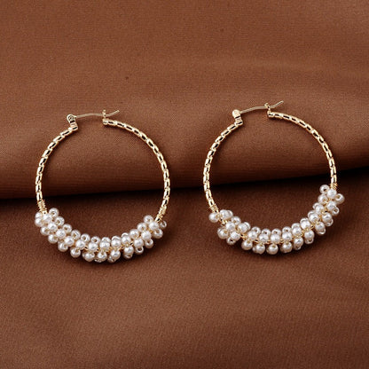 Round Temperament Small Pearl Earrings