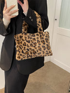 Fashionable Leopard Print Milk Zebra Plush Shoulder Handbag
