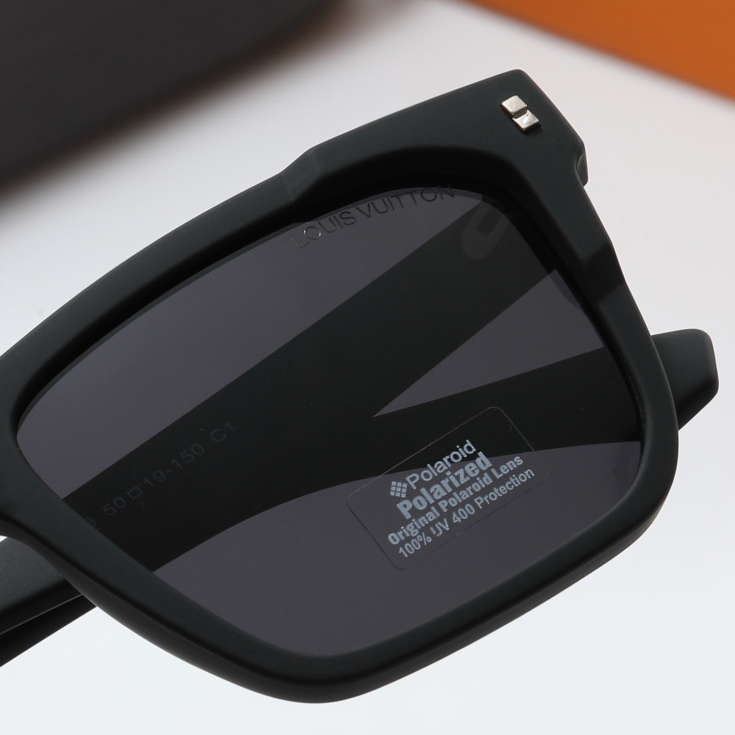 5-color fashionable four-leaf clover letter sunglasses