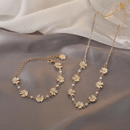 Daisy Flower Necklace
