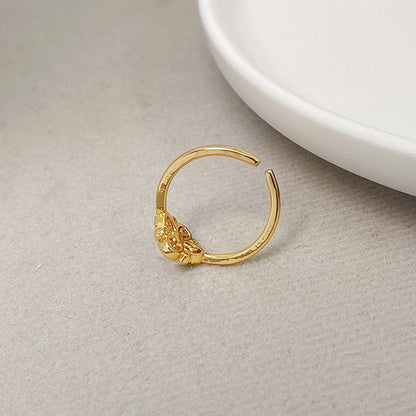 Fashionable temperament pearl four-leaf flower ring