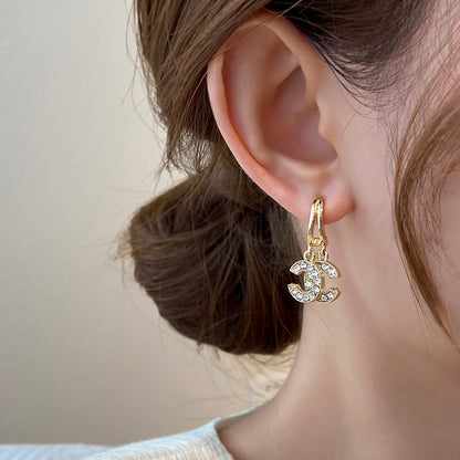 Classic double C letter short earrings