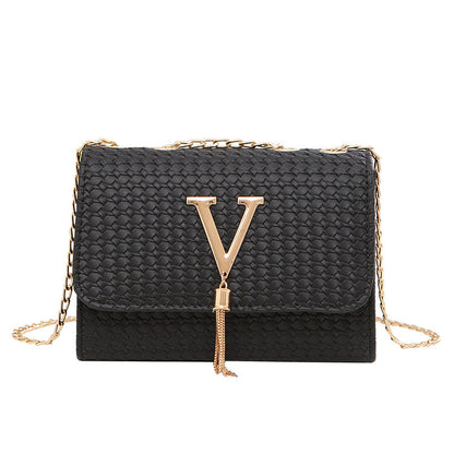 Woven V-Shaped Tassel Chain Magnetic Closure Shoulder Bag