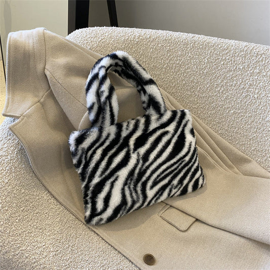Fashionable Leopard Print Milk Zebra Plush Shoulder Handbag