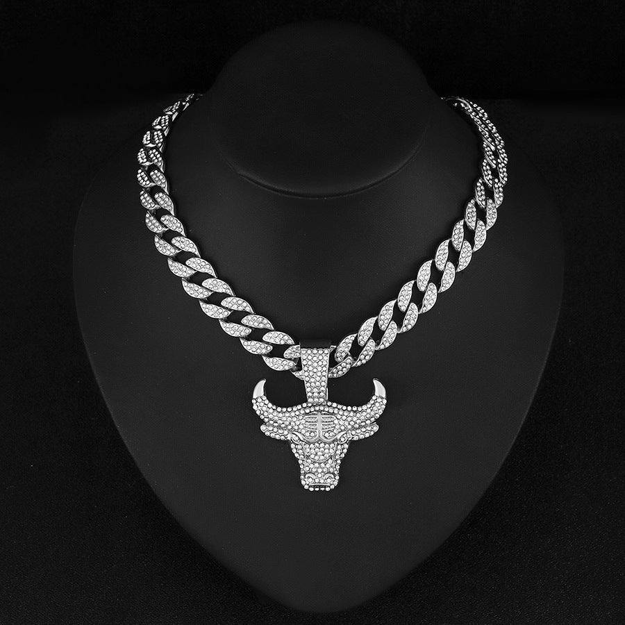 Bull head pendant 15mm Cuban chain