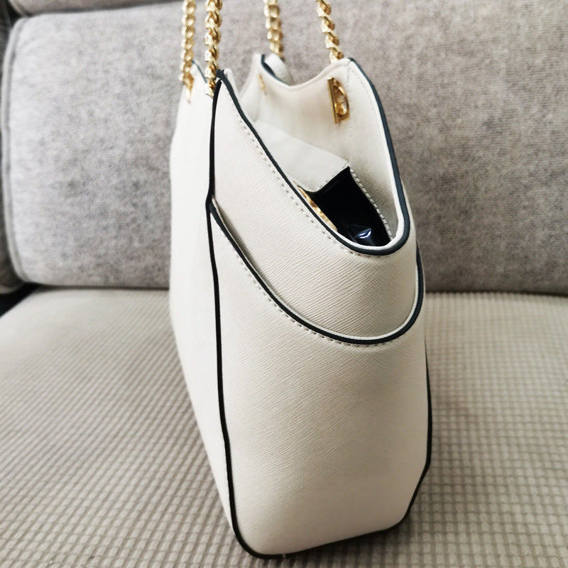 Cross pattern PU leather chain hand shoulder bag with chain