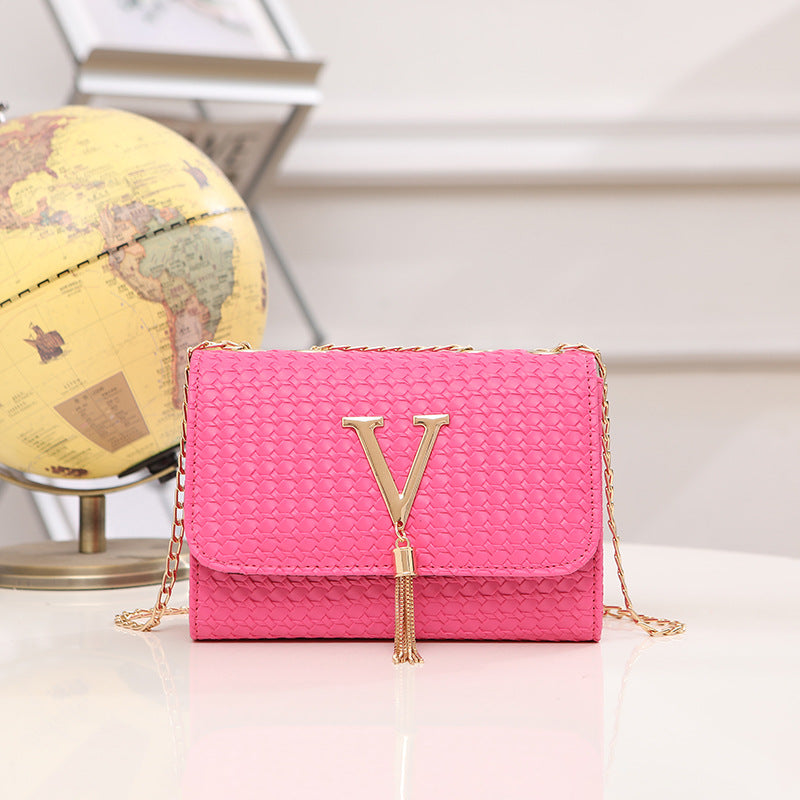 Woven V-Shaped Tassel Chain Magnetic Closure Shoulder Bag