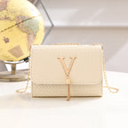 Woven V-Shaped Tassel Chain Magnetic Closure Shoulder Bag