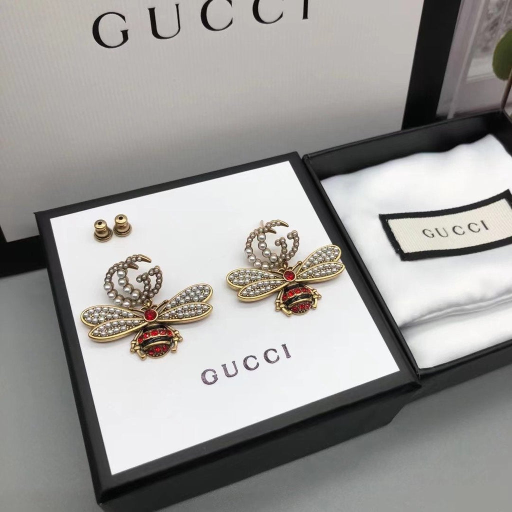 Fashion Rhinestone Little Bee Pendant Earrings