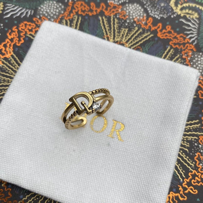 Vintage inlaid rhinestone ring