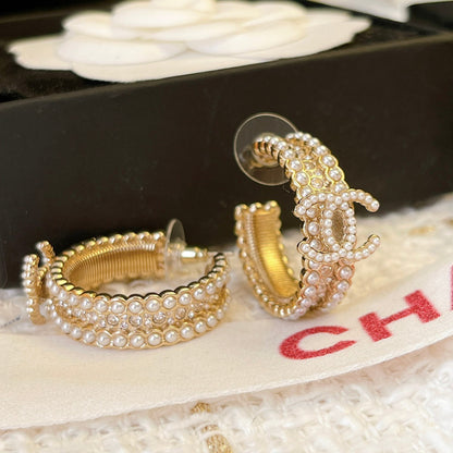 Luxurious Full Pearl Rhinestone Earrings