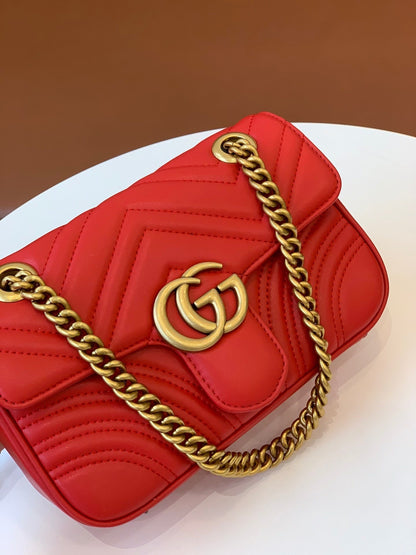 Fashion Women's Letter G locking Catch Wavy Leather Shoulder Bag Crossbody Bag