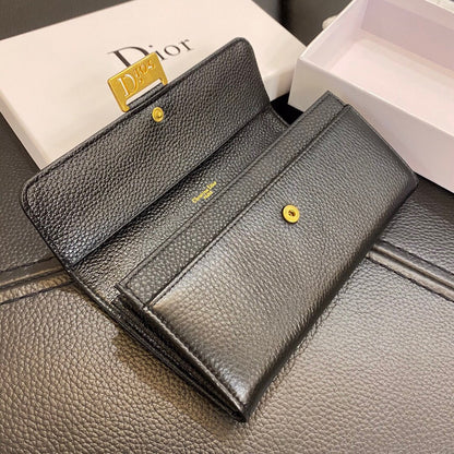 Retro Printed Leather Purse