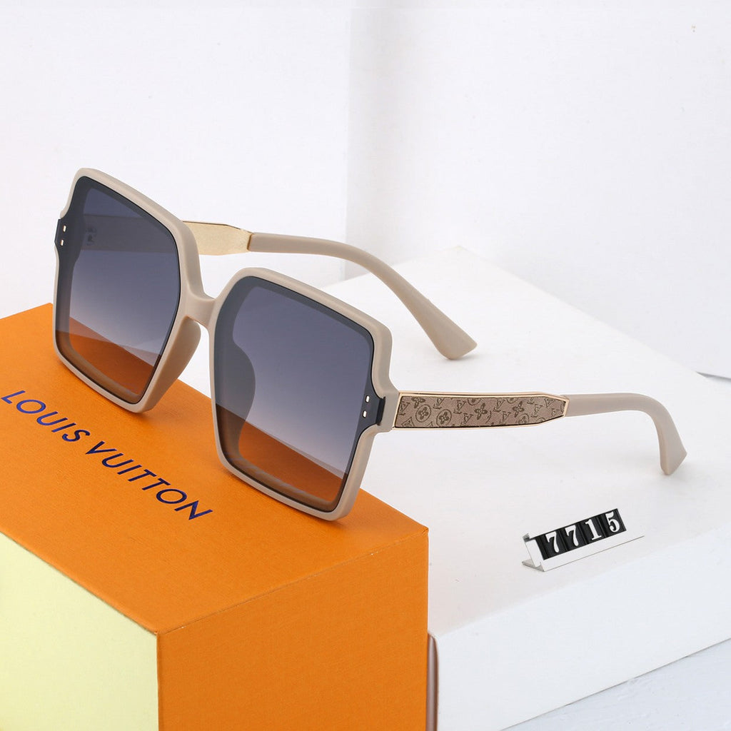 4 color luxury four leaf flower alphabet mirror leg polarized sunglasses