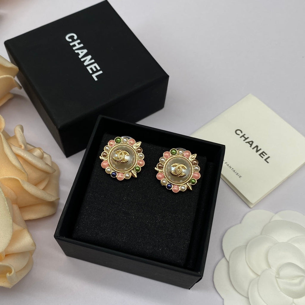 Fashion double C pearl sunflower round earrings