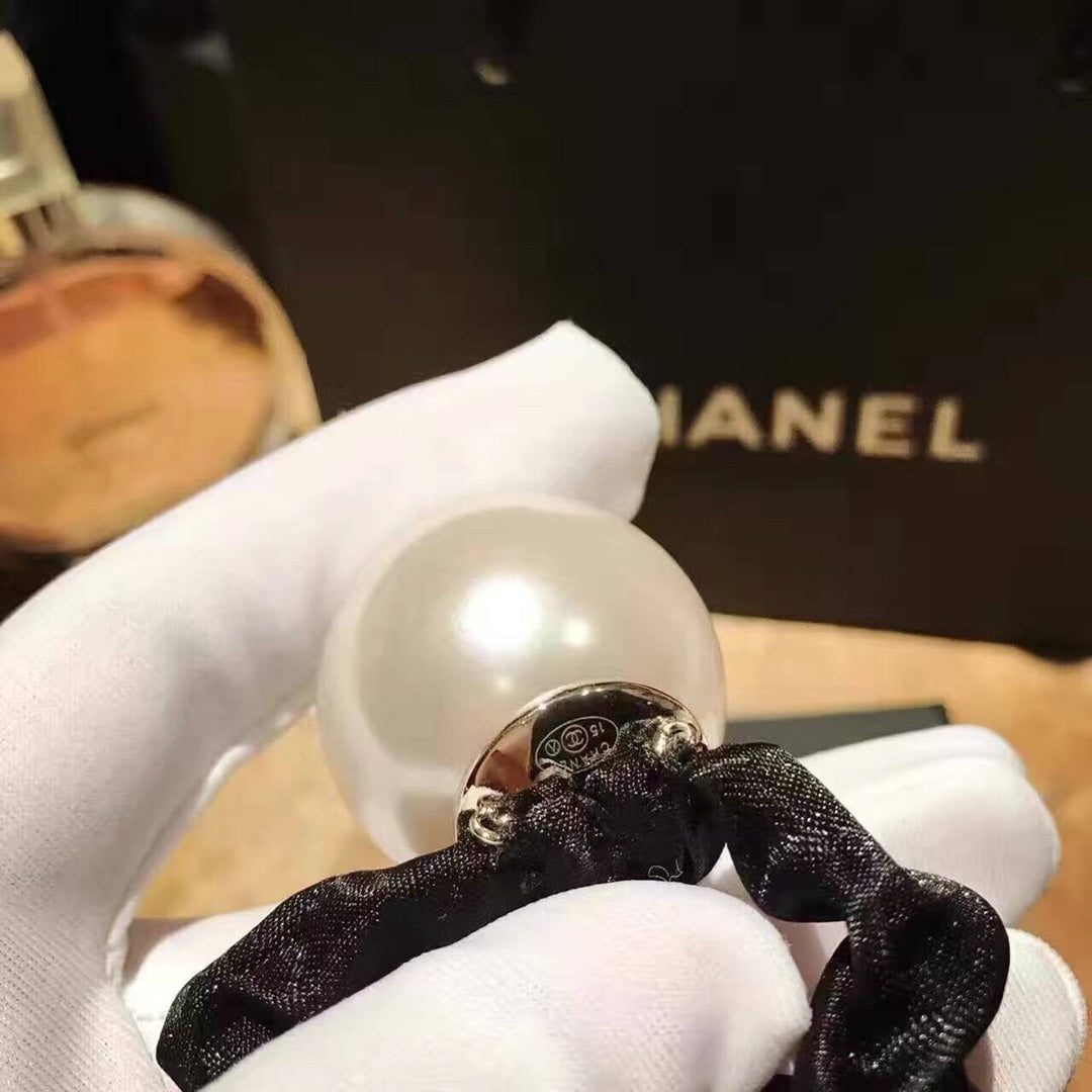 Fashion CD pearl hair clip