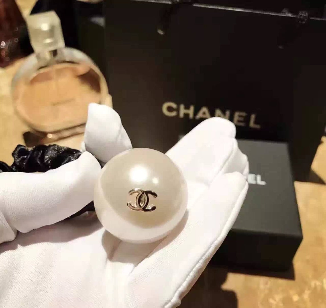 Fashion CD pearl hair clip