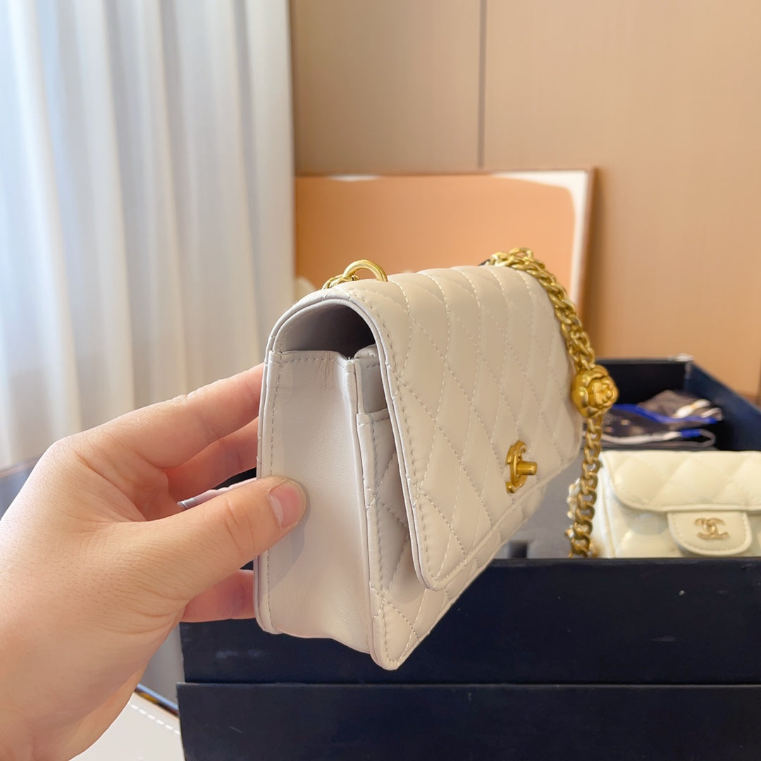 Fashion Leather Camellia Series Ladies Handbag Set