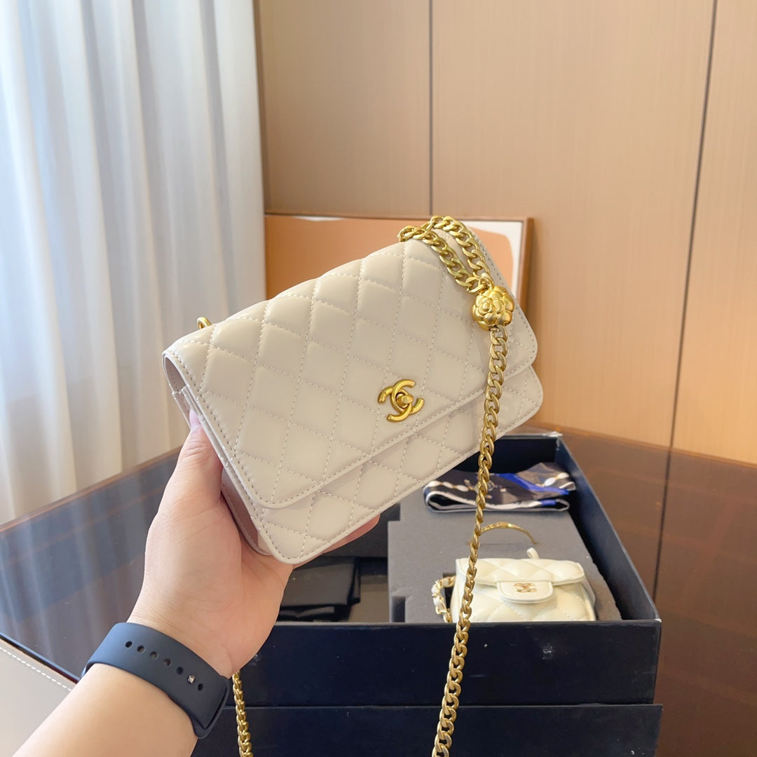 Fashion Leather Camellia Series Ladies Handbag Set