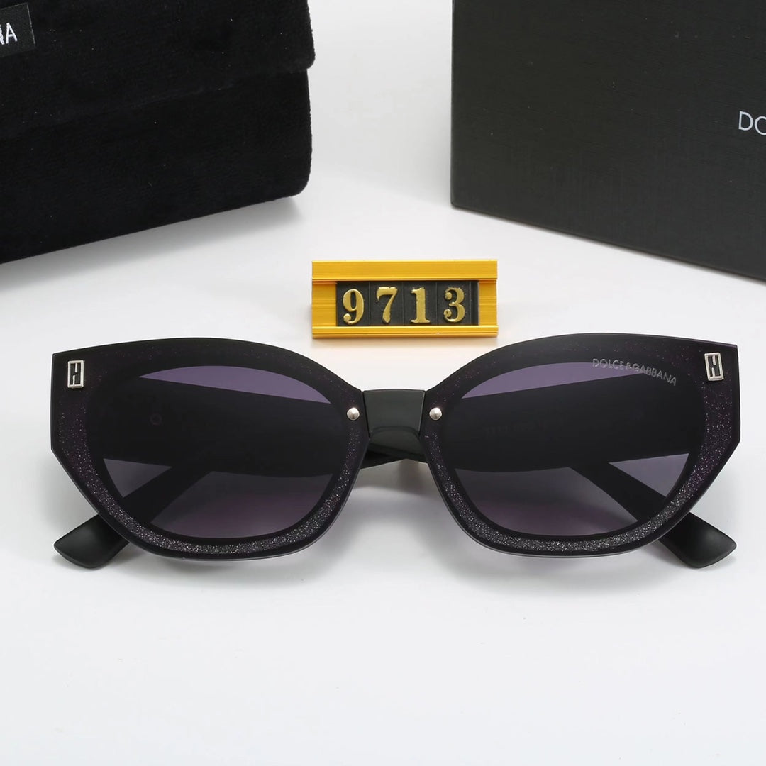 4 color fashion CD letter sunglasses
