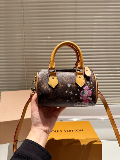 Fashionable four-leaf clover star flower pattern crossbody bag