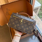 Fashionable four-leaf clover letter lock crossbody bag