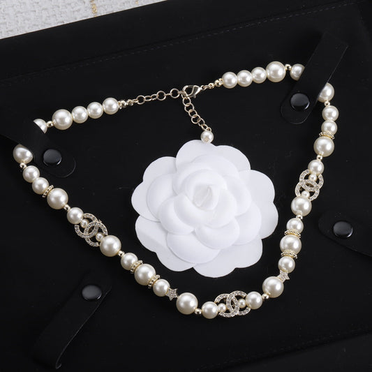Fashion CC Pearl Round Necklace