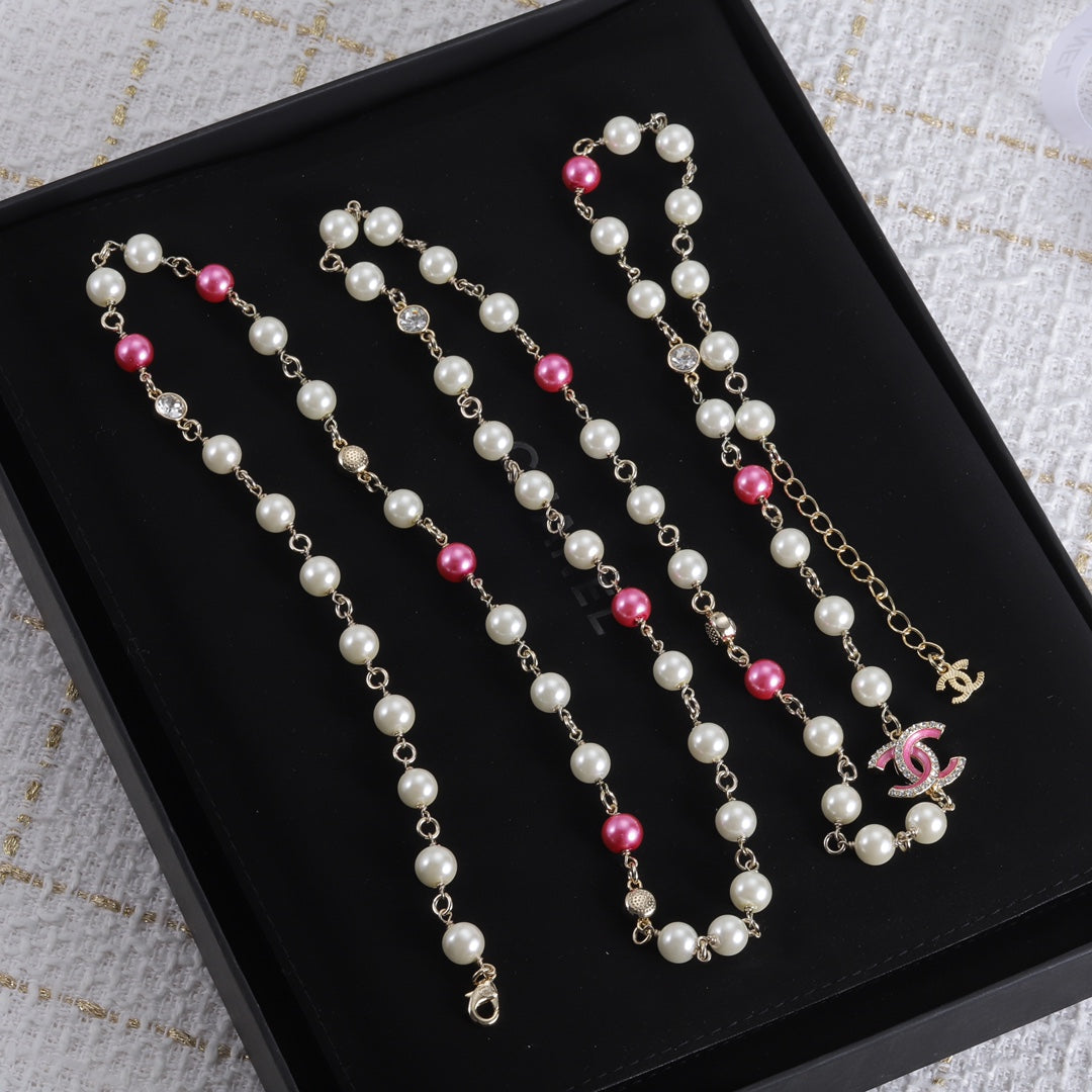 Fashion CC Pearl Necklace