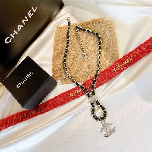 CC Pearl Pendant Necklace