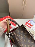 Fashion Clover Crossbody Handbag