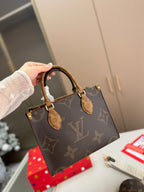 Fashion Clover Crossbody Handbag
