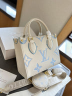 Fashion Clover Crossbody Handbag