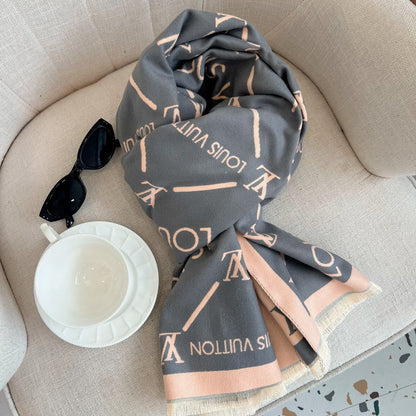 Fashionable four-leaf clover letter scarf